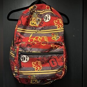 Wizarding World Of Harry Potter Gryffindor Hogwarts Alumni 9 3/4 Backpack